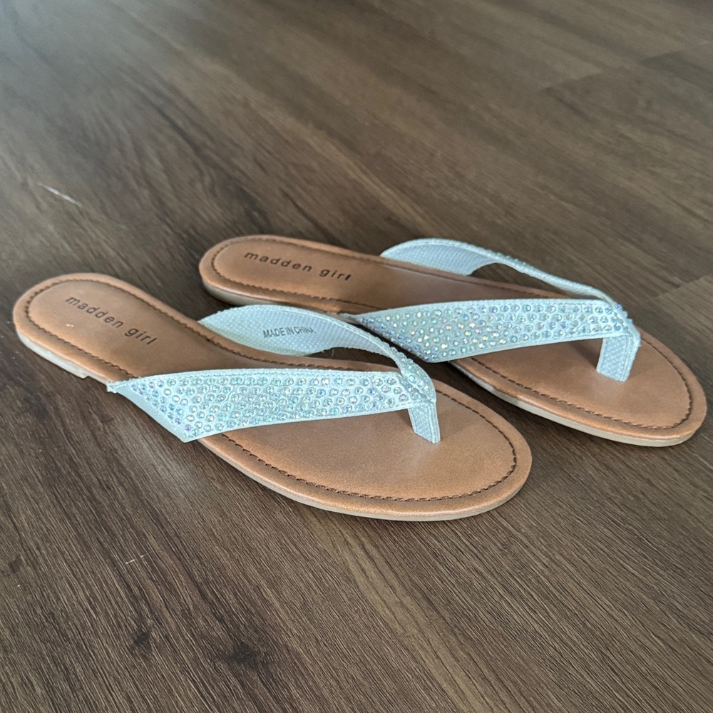 NWT Madden Girl Rhinestone Sandals in Silver w/Iridescent Stones - Picture 4 of 6